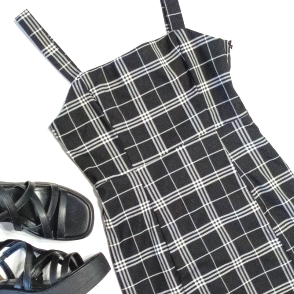 Divided Black & White Plaid Mini Skirt Slit Strap Sheath Dress – Y2K Style, Size